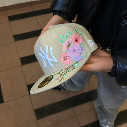NY Flowers — Khaki