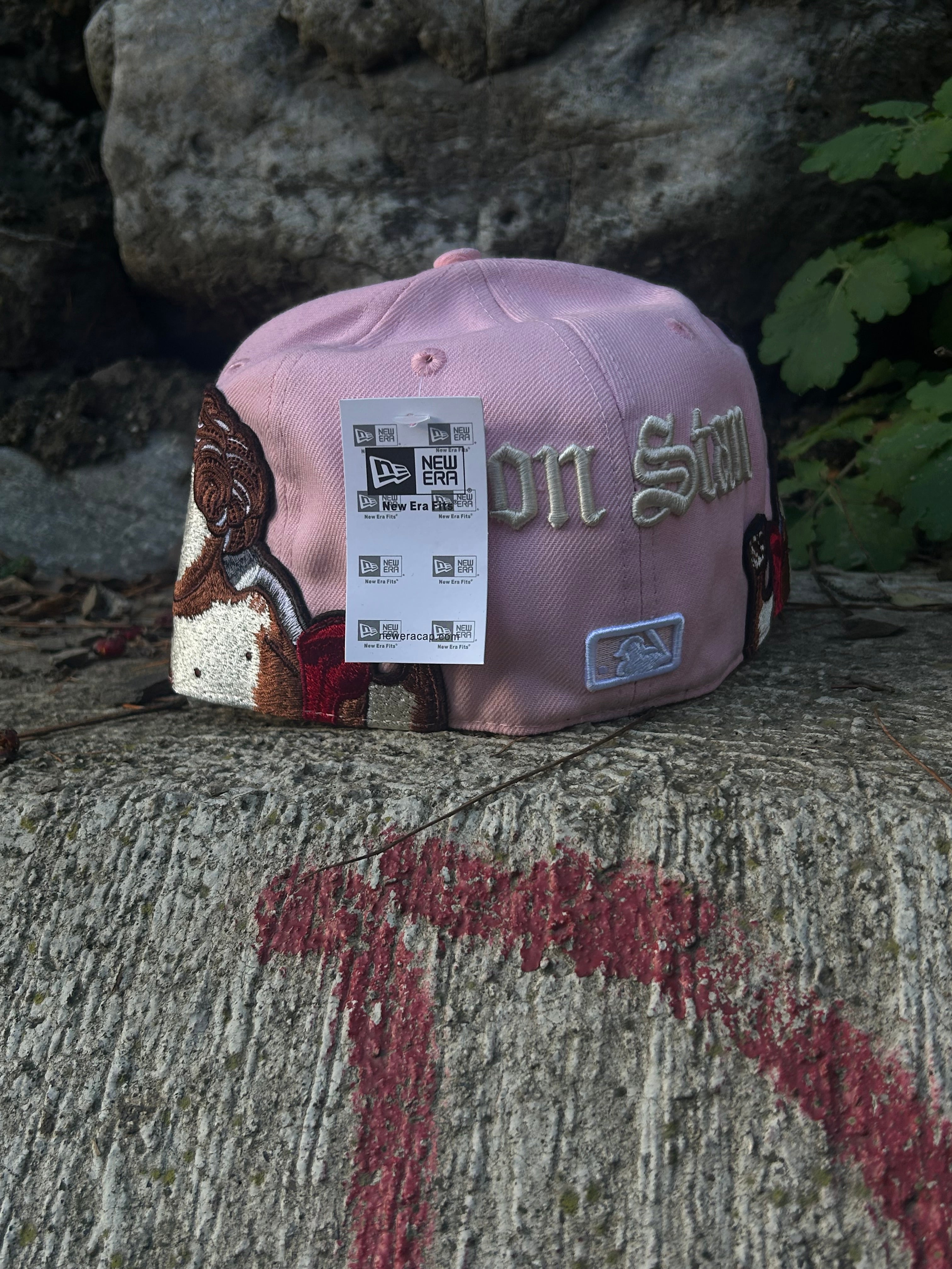 CW - HANGELS LIMITED EDITION ROSA